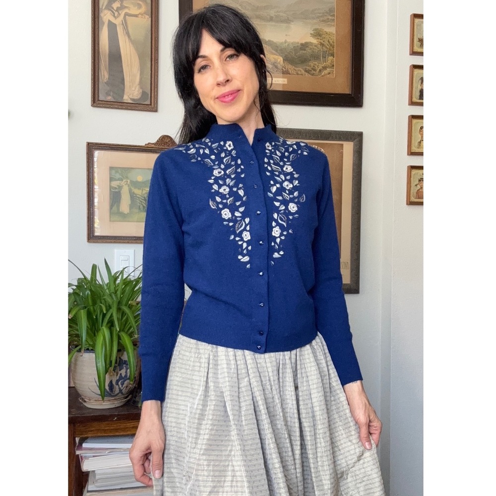 Vintage 60s Luisa Spagnoli Italy Blue Embroidered Floral Wool Cardigan Sweater - Picture 2 of 8